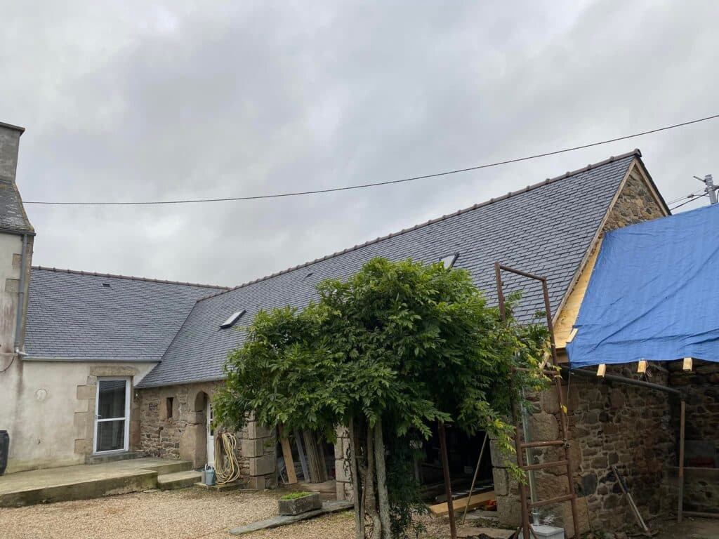 Remise en etat dune couverture en ardoises - Morlaix Lannion
